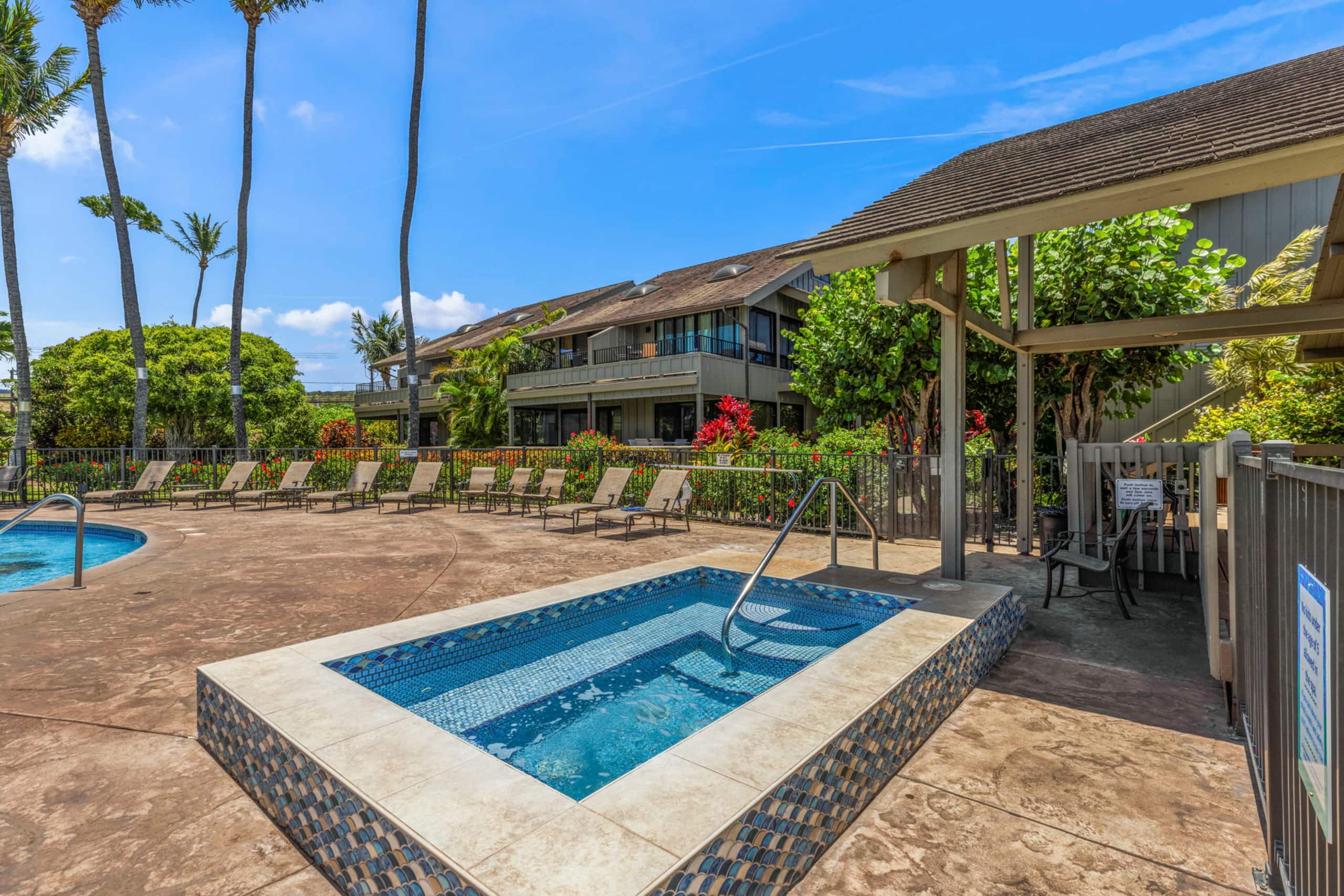 Spacious 2B Oceanfront w/ Loft - Kahana Village 39 - Image 20