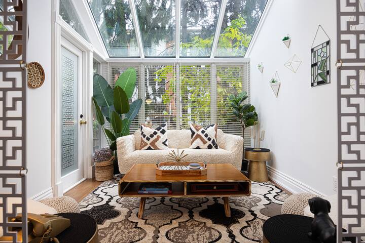 Downtown Designer Luxury Townhome gallery image 2