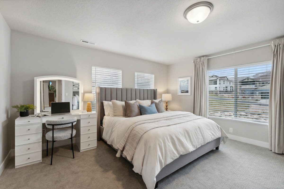 2 Suites|Hot tub|Arcade|BBQ|ESPN|H20+|No Cheap TP