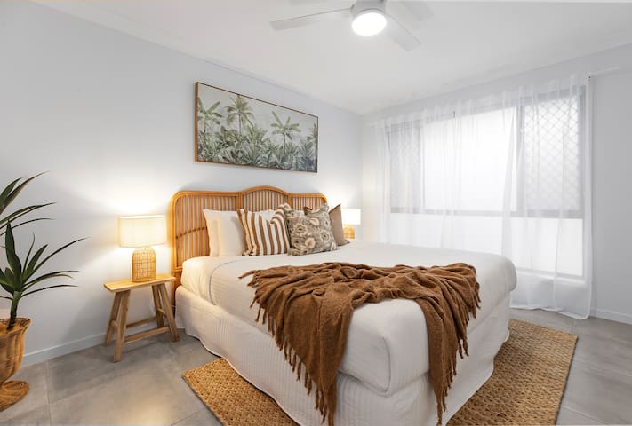 Coastal 3BR Beachside Haven, Pet-Friendly!