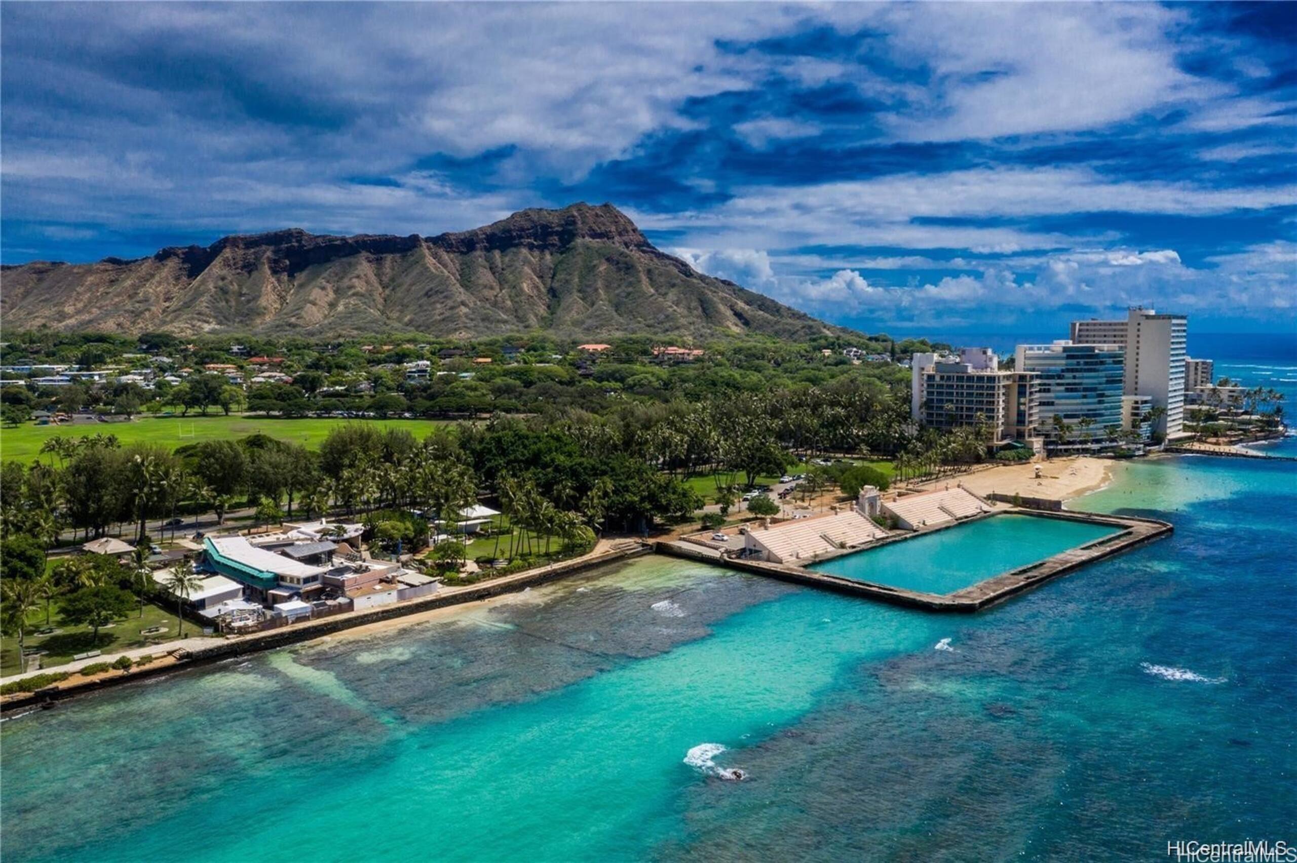 1- brm in the Heart of Waikiki - Image 31