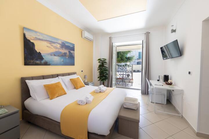 Villa Chianese – Casa a Napoli lontano dal caos gallery image 2