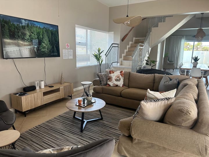 Luxury Beachfront Villa - Langebaan