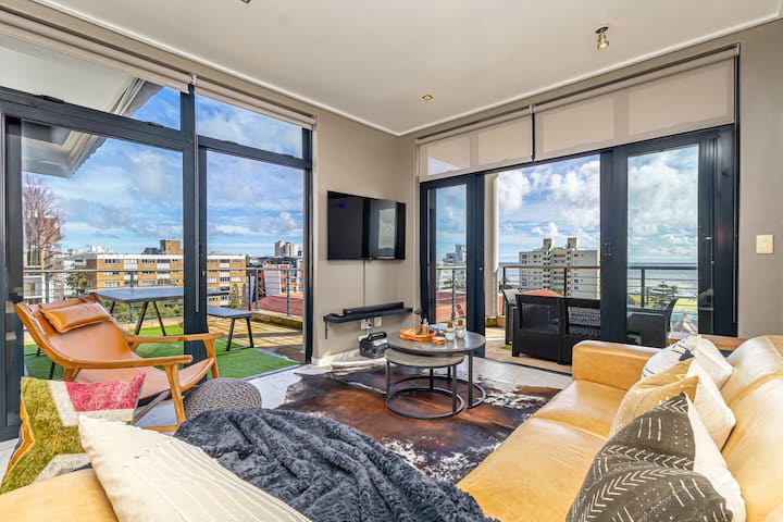 Sea Point Getaway Apartment – Cape Town gallery image 2