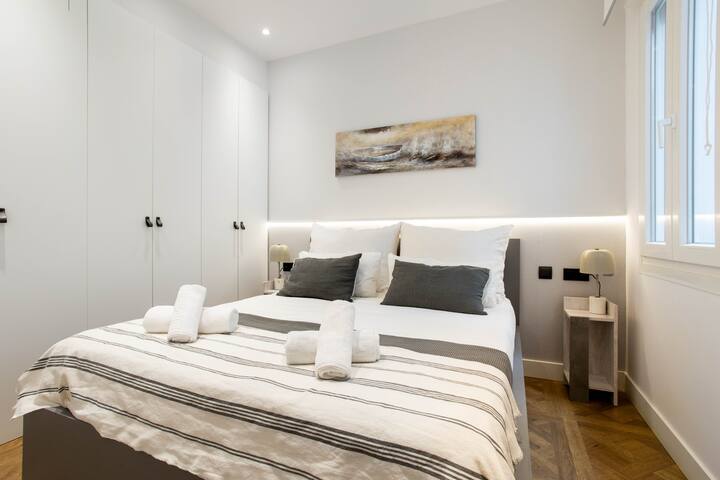 Newly renovated flat in Justicia (2 bedr 2 bathrs) gallery image 3