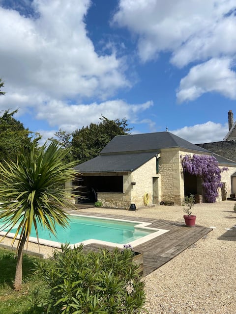 House in Bourgueil center with pool 8 p.