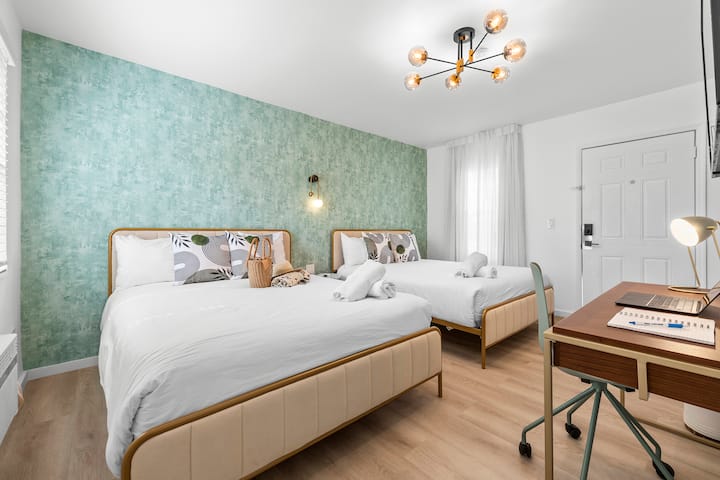 Design Chic: Double Stay, Close To Design District - Miami