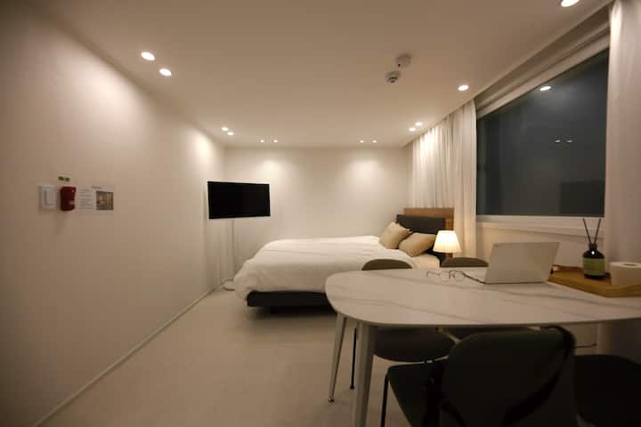 საძინებელი 1