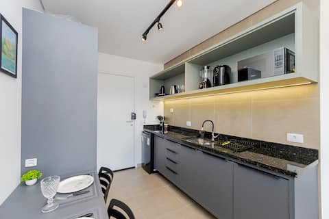 Top Airbnb: Studio Moderno | A/C, Wi-Fi & Co-Working in Cristo Rei