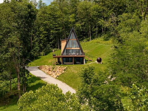 Diamond View PA: A-Frame~Hot Tub~Sauna~City View