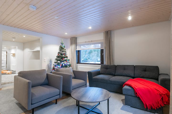 Cozy Villa Near Santa Park - Rovaniemi