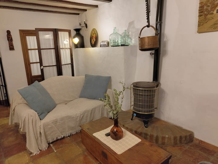 La Cuestezuela (Casa Victoria) - Villaluenga del Rosario