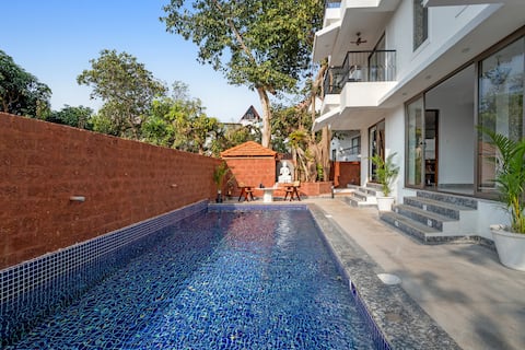 8BHK Luxury Private Pool Villa | JAQK Holidays