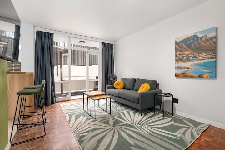 Stylish St Martini Gardens City Studio - Cape Town