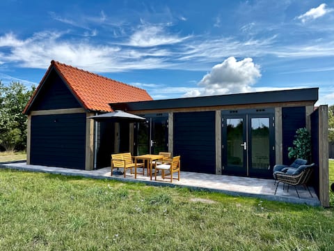 Vacation home Blok25, enjoy the countryside in Zierikzee