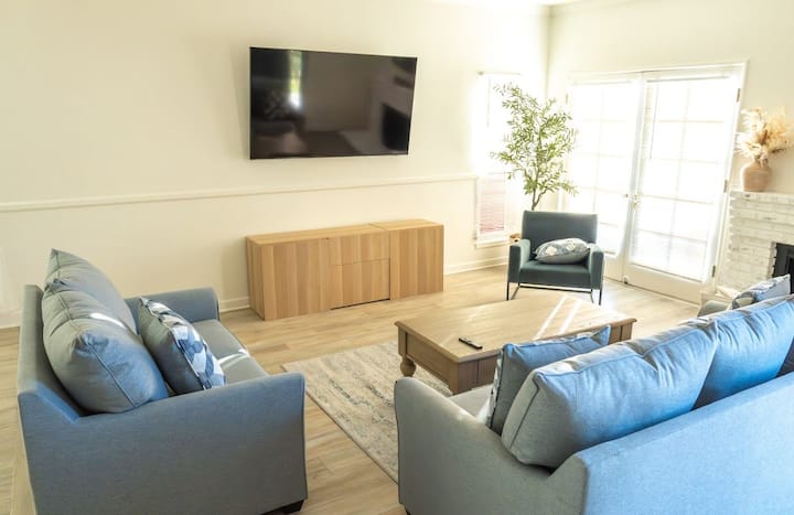 3br California Dream Beach House - Huntington Beach, CA