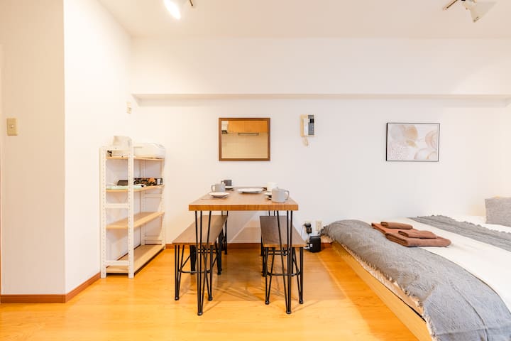 山手線渋谷駅から徒歩9分/スクランブル徒歩15分/原宿3分/新宿8分/銀座16分/2F gallery image 3