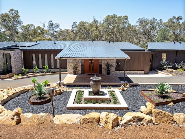 Raffaele’s Estate- luxury accommodation