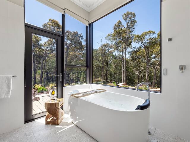 Raffaele’s Estate. Stay 4 pay for 3, this Nov only gallery image 3