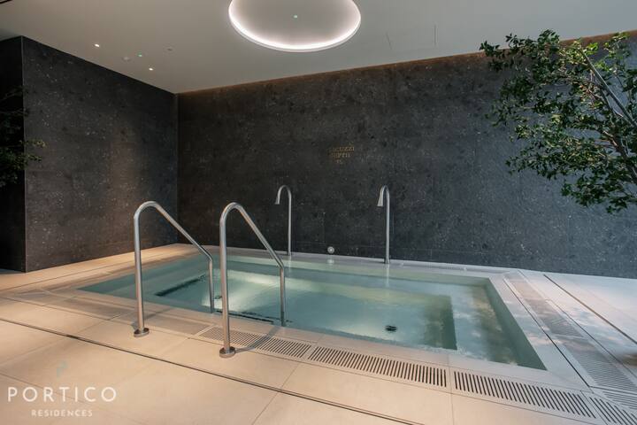 Stunning 2 bedroom apartment in Nine Elms gallery image 4