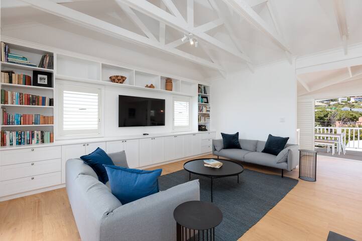 The Shore House: newly built beach house, & pool gallery image 4