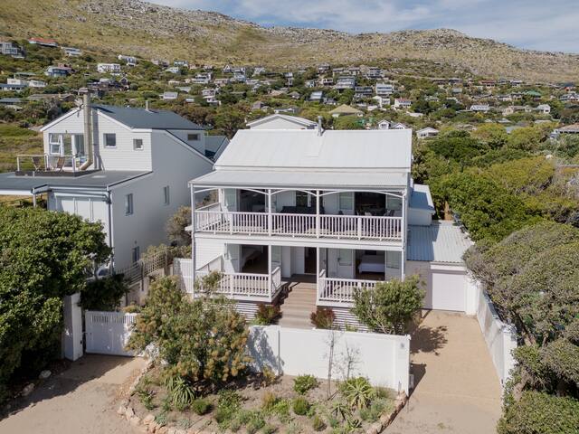 The Shore House: newly built beach house, & pool gallery image 2
