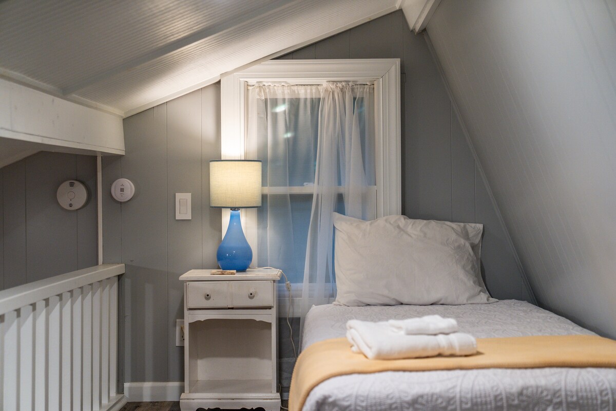 "Vend super i lezetshëm, jashtëzakonisht i pastër, i qetë dhe çlodhës. Joni ishte shumë i dobishëm gjatë gjithë qëndrimit." -Michael (gusht 2025)