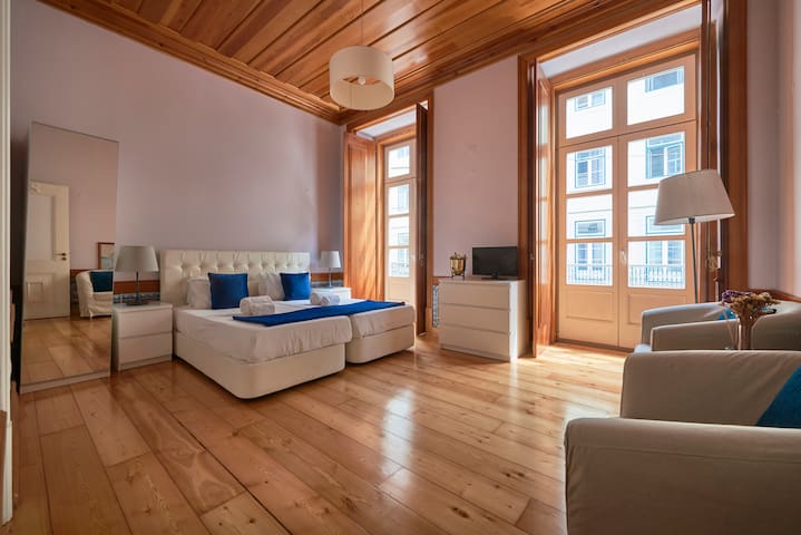 Excellent 3 Bedroom Apartment Baixa-Chiado