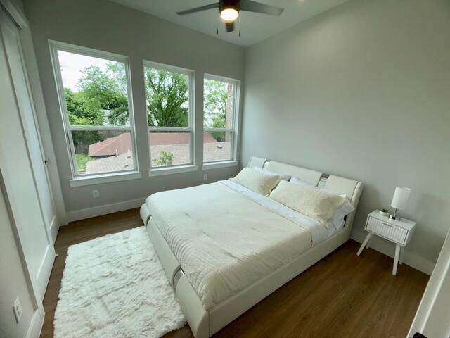 New Luxury Home Downtown Dallas! gallery image 4