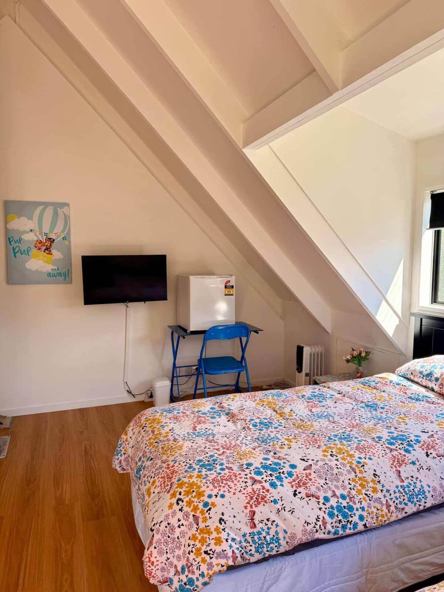 Room #5- 2 Single Beds, 2nd Floor, Tv, A/c 3