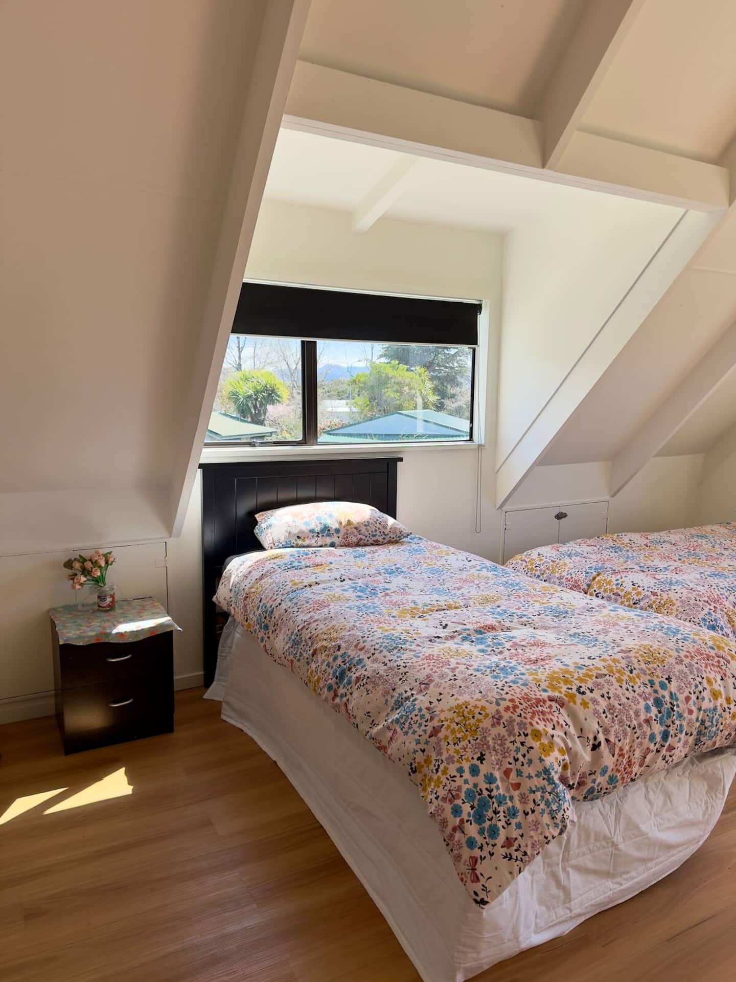 Room #5- 2 Single Beds, 2nd Floor, Tv, A/c 2