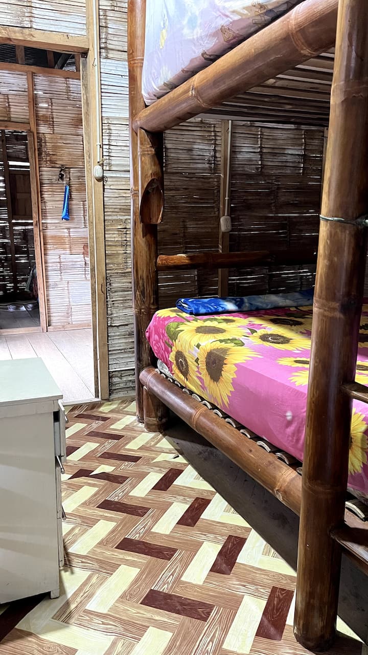 Cómoda Litera de bambú de 2 plz 