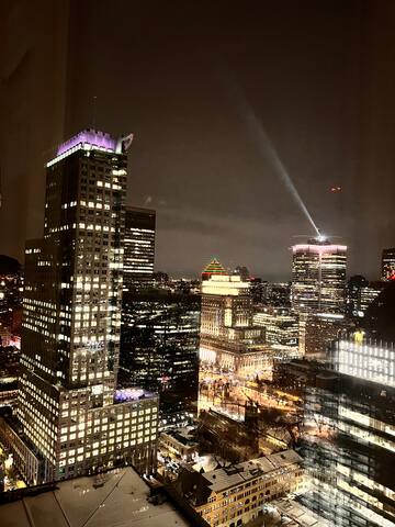 35th floor, Pool, Gym, Sauna, skyline view gallery image 2