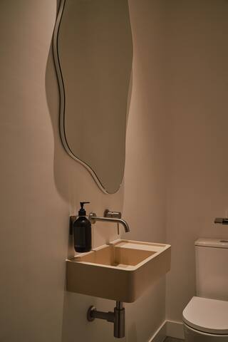 Sharpes house gallery image 5