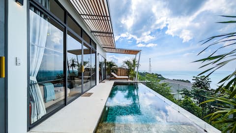 Stunning 3BR Villa with Infinity Pool Sea View