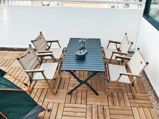 预定3晚免费接机/Silom/BTS步行7分钟/门口711便利店/卧室均带独立卫生间/最多可住13人 gallery image 3