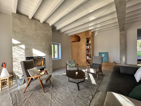 House & Cottage | Vines | 10' St Emilion