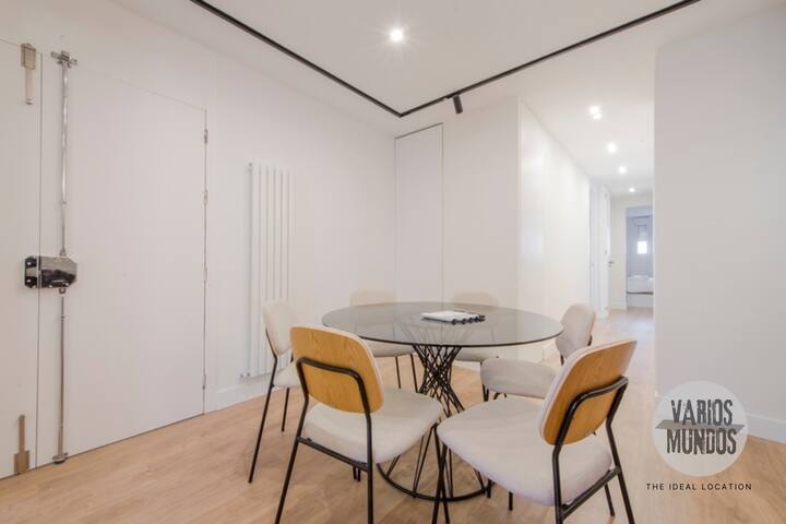 Deluxe Interior Design en la Plaza de Chueca gallery image 4