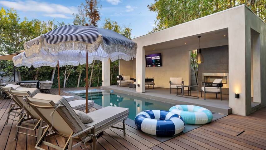 The Beverly Hills Modern Villa gallery image 4
