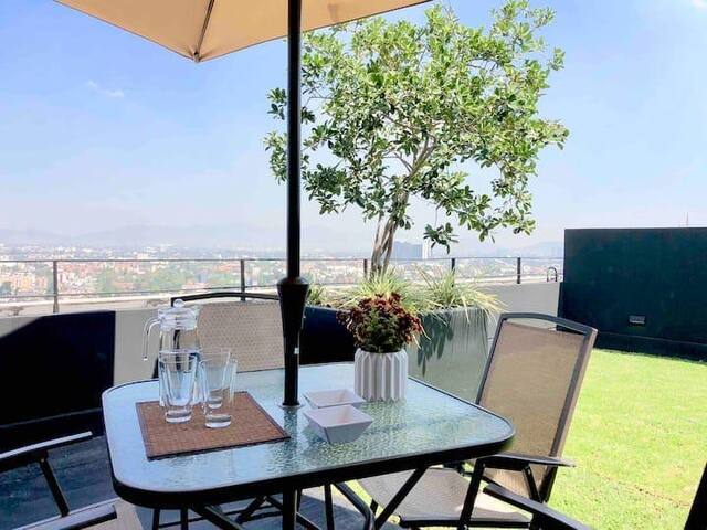 Polanco Sky 3BR Penthouse: Private Terrace & Gym gallery image 3