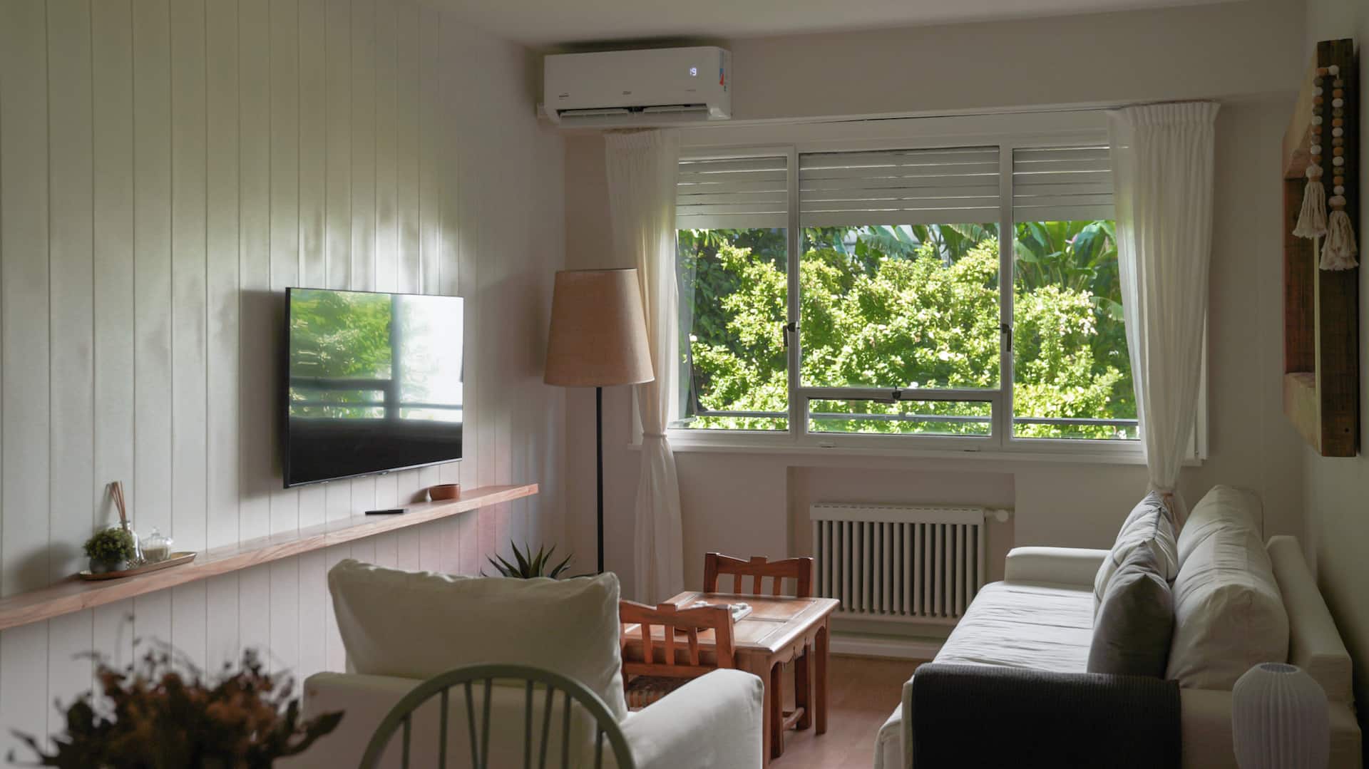 Two-bedroom apartment with garden view in Retiro