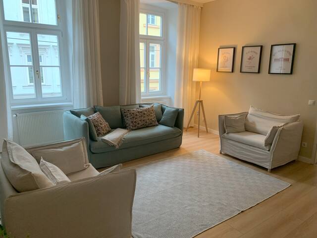 Großzügiges Apartment mit Balkon und Garten gallery image 3