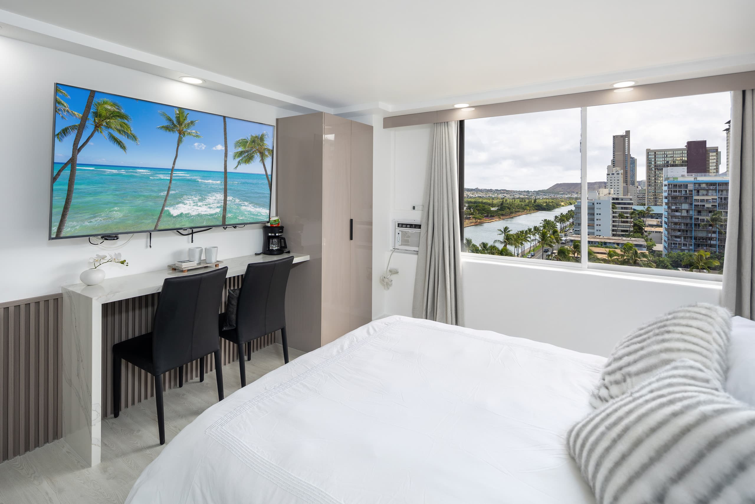 Condo in Honolulu · ★4.73 · 1 bedroom · 1 bed · 1 bath - Image 9