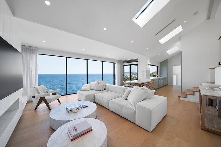Stunning 4BR Waterfront House w/pool in Sth Coogee