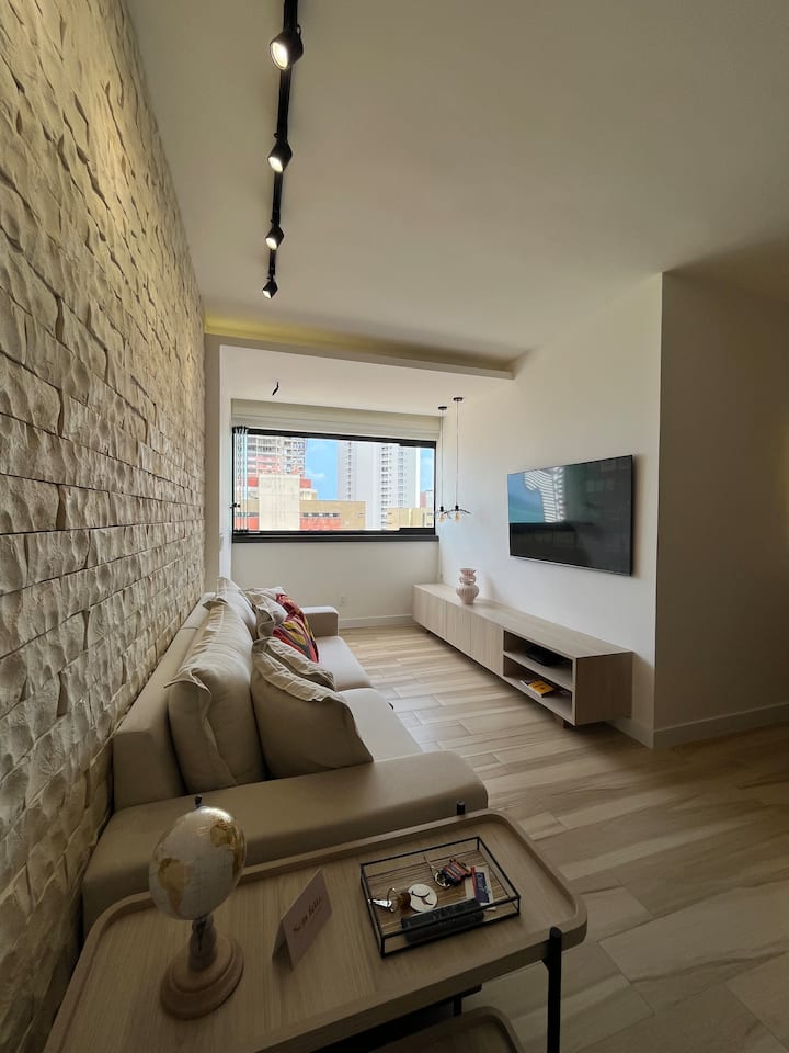 Dhomë ndenjjeje me televizor inteligjent 55 inç 