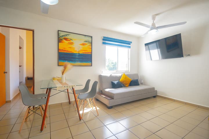 Comfortable 3-bedroom apartment near the airport