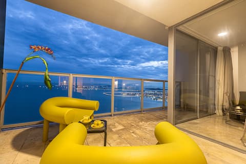 Luxury Sky-High Ocean View