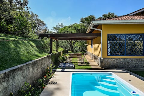 Cozy Country House with Pool - Near SP