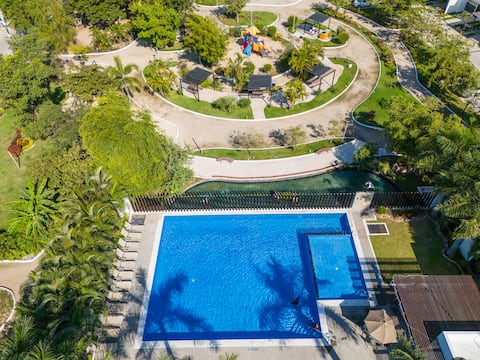 Charming 3BR Home 5 minutes from the Airport