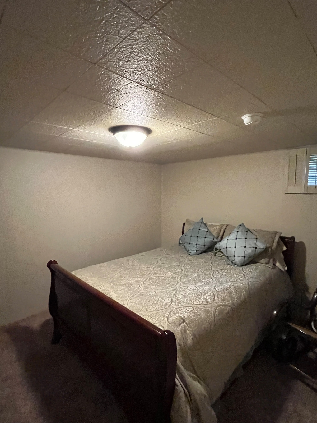 غرفة النوم رقم5 ، سرير بحجم كبير